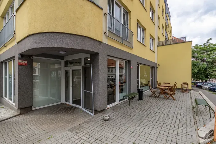 Prodej obchodního prostoru, Praha - Vršovice, Petrohradská, 123 m2