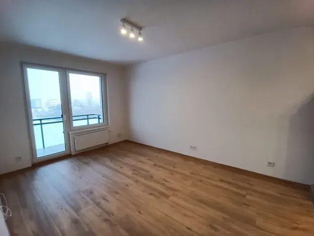Pronájem bytu 2+kk, Praha - Strašnice, Strančická, 44 m2