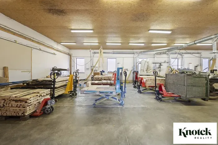 Pronájem výrobních prostor, Račice-Pístovice, 479 m2