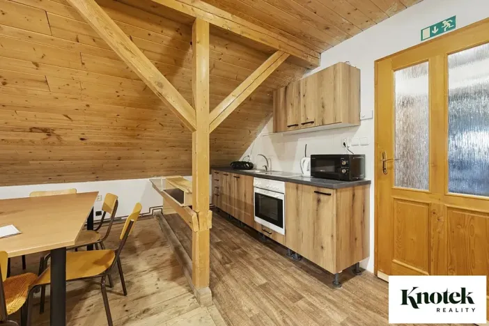 Pronájem výrobních prostor, Račice-Pístovice, 479 m2