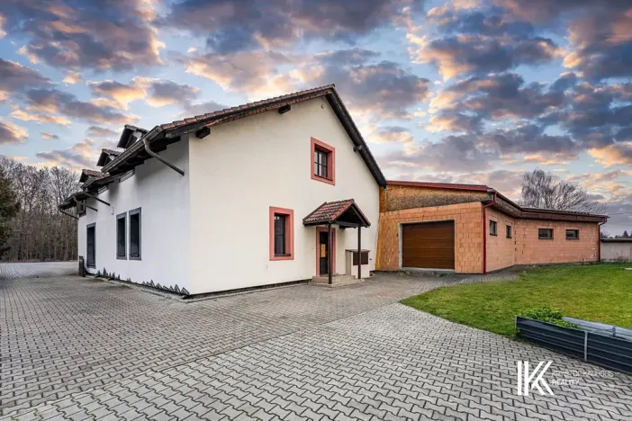 Prodej obchodního prostoru, Pardubice, Přeloučská, 779 m2