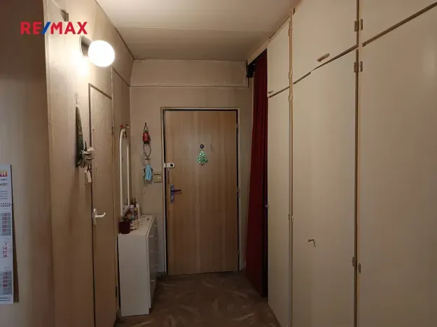 Prodej bytu 2+kk, Praha - Kobylisy, Třeboradická, 39 m2