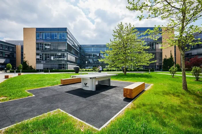 Pronájem kanceláře, Praha - Jinonice, Radlická, 1500 m2