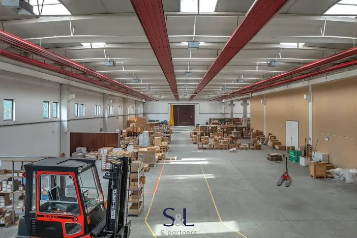 Prodej výrobních prostor, Turnov, Hruborohozecká, 2500 m2