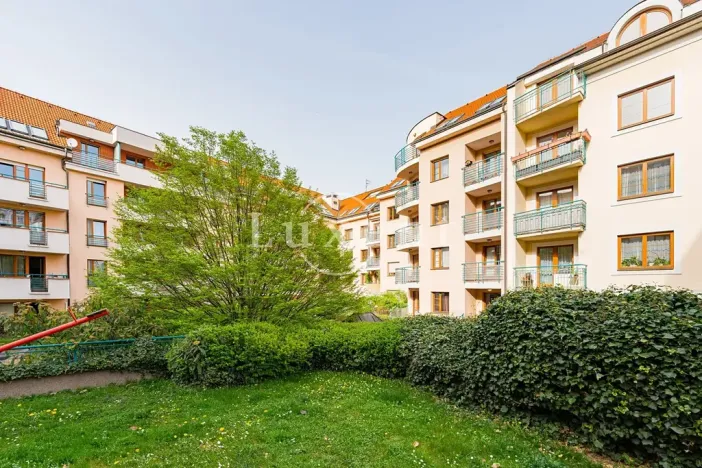 Prodej bytu 5+kk, Praha - Břevnov, Slavníkova, 294 m2