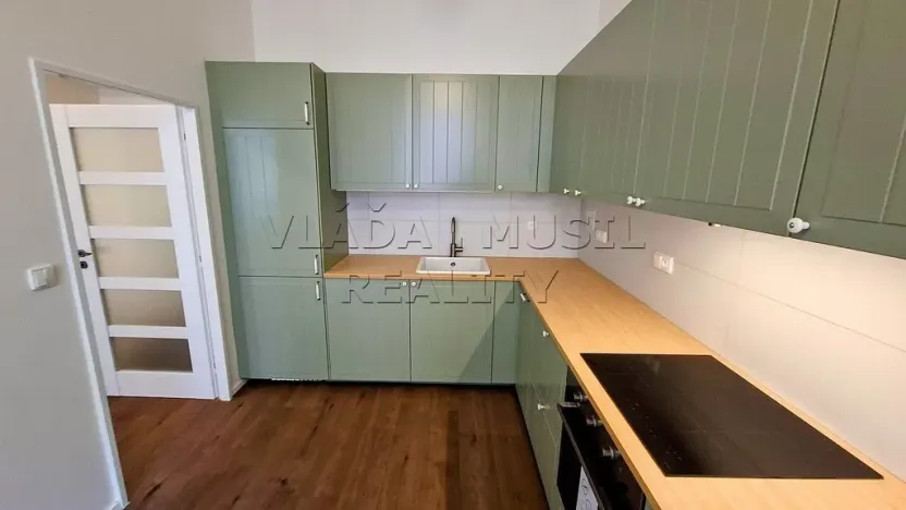 Pronájem bytu 1+1, Praha - Libeň, Novákových, 37 m2