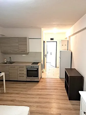 Pronájem bytu 1+kk, Praha - Radotín, Vrážská, 28 m2
