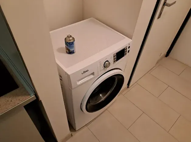 Pronájem bytu 1+kk, Praha - Radotín, Vrážská, 28 m2