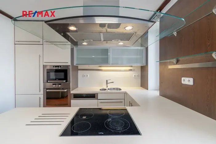 Prodej bytu 3+kk, Praha - Holešovice, Dobrovského, 107 m2