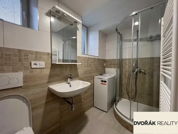 Pronájem bytu 2+1, Řevnice, Švabinského, 45 m2