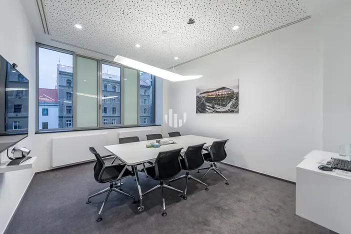 Pronájem kanceláře, Praha - Karlín, Rohanské nábřeží, 467 m2