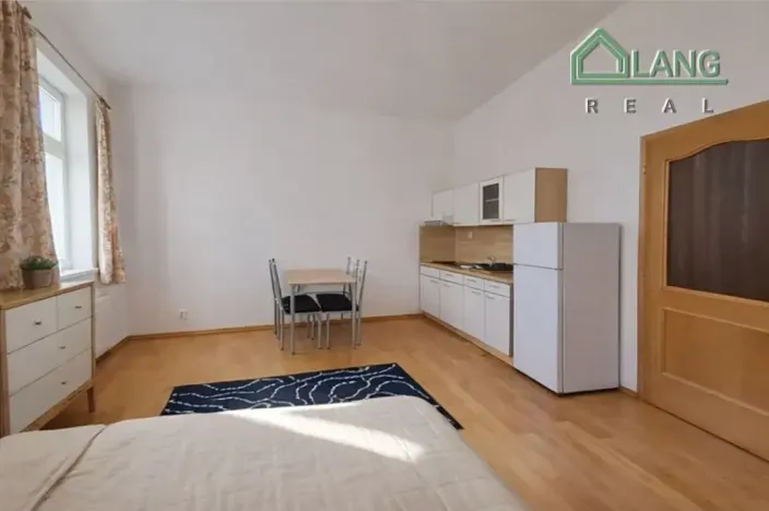 Pronájem bytu 1+kk, Brno, Grohova, 37 m2