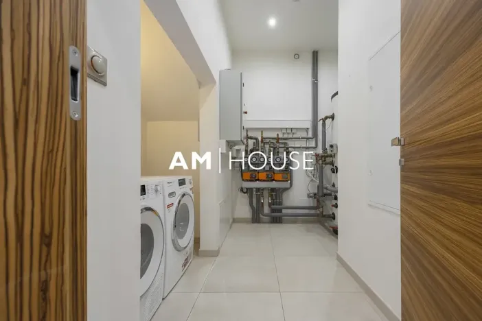 Prodej rodinného domu, Praha - Pitkovice, Křemenáčová, 330 m2