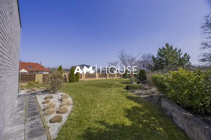 Prodej rodinného domu, Praha - Pitkovice, Křemenáčová, 330 m2