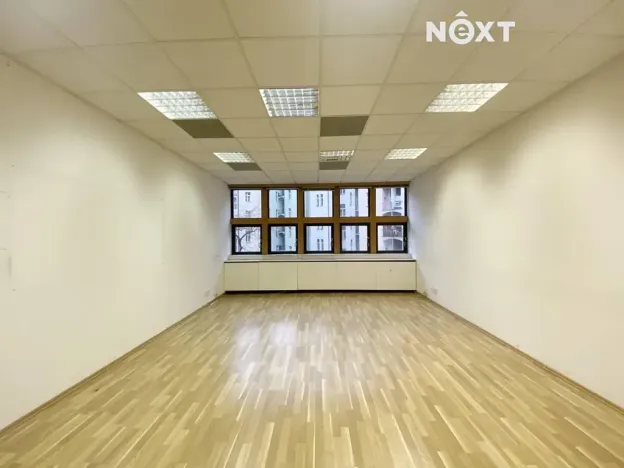Pronájem kanceláře, Praha - Nové Město, Na Moráni, 114 m2