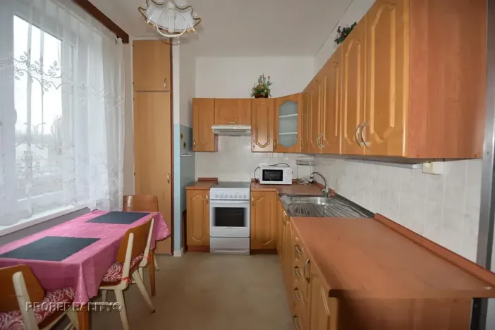 Pronájem bytu 2+1, Beroun, U Nádraží, 52 m2