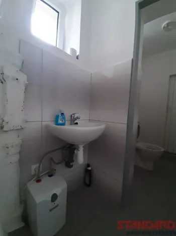 Pronájem komerční nemovitosti, Lužany, 50 m2