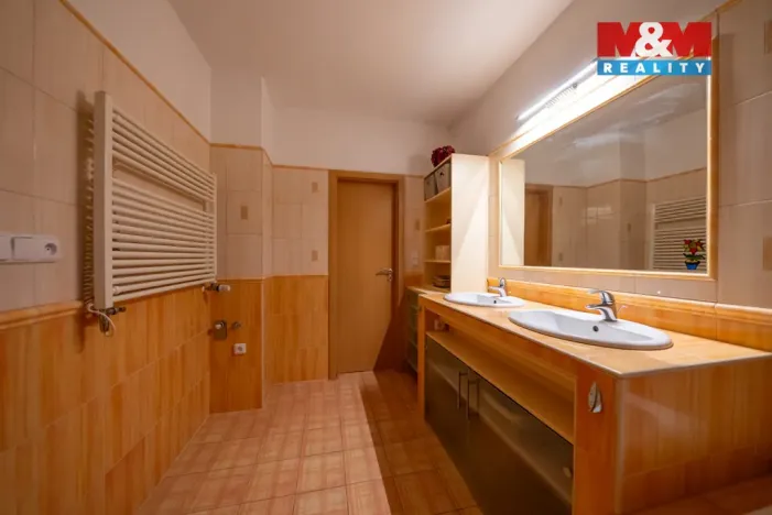 Prodej rodinného domu, Lechovice, 280 m2