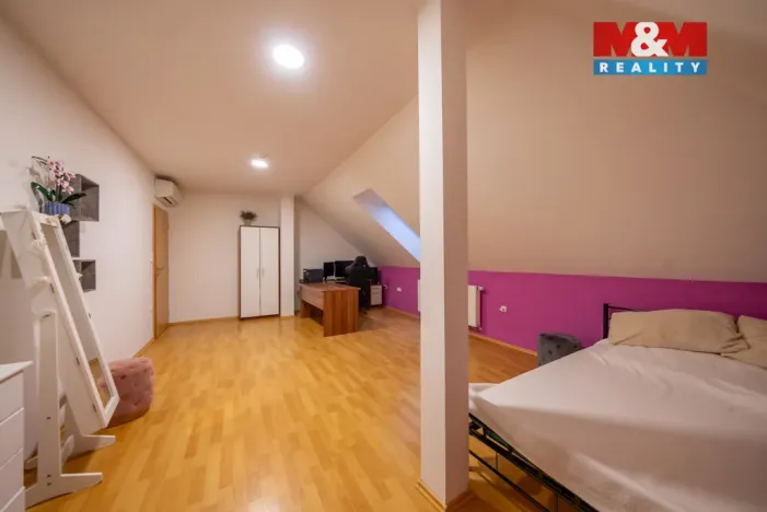 Prodej rodinného domu, Lechovice, 280 m2