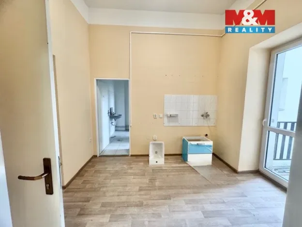 Pronájem kanceláře, Chomutov, Ruská, 125 m2