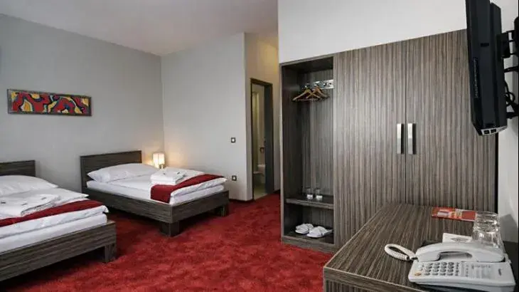 Prodej ubytování, Kopřivnice, Kpt. Jaroše, 856 m2