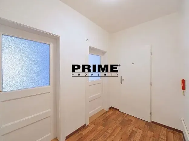 Pronájem bytu 2+kk, Praha - Vinohrady, Lucemburská, 50 m2