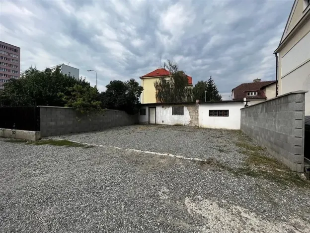 Pronájem garážového stání, Mladá Boleslav, Galetova, 86 m2