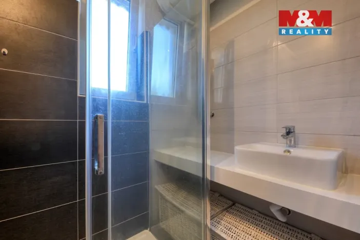 Prodej bytu 3+1, Hostouň - Holubeč, 86 m2
