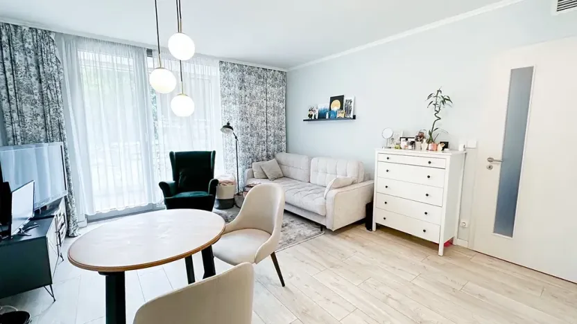 Prodej bytu 2+kk, Praha - Košíře, Hlaváčkova, 56 m2