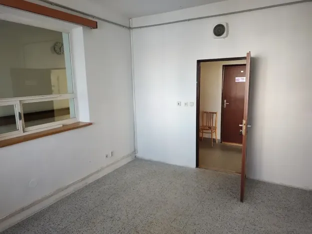 Pronájem kanceláře, Skuteč, Husova, 15 m2