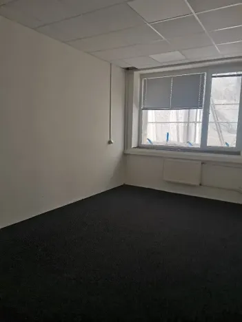 Pronájem obchodního prostoru, Hradec Králové, Vážní, 17 m2