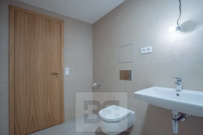 Pronájem bytu 1+kk, Praha - Smíchov, Toyen, 42 m2