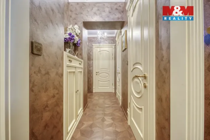 Prodej bytu 4+1, Plzeň - Východní Předměstí, Anglické nábřeží, 90 m2