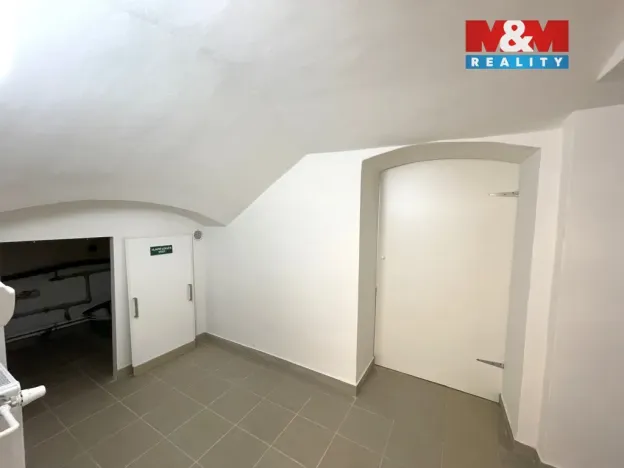 Pronájem obchodního prostoru, Ostrava - Vítkovice, Zengrova, 100 m2