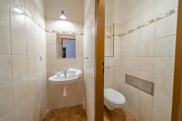 Prodej ostatní, Schrattenberg, Rakousko