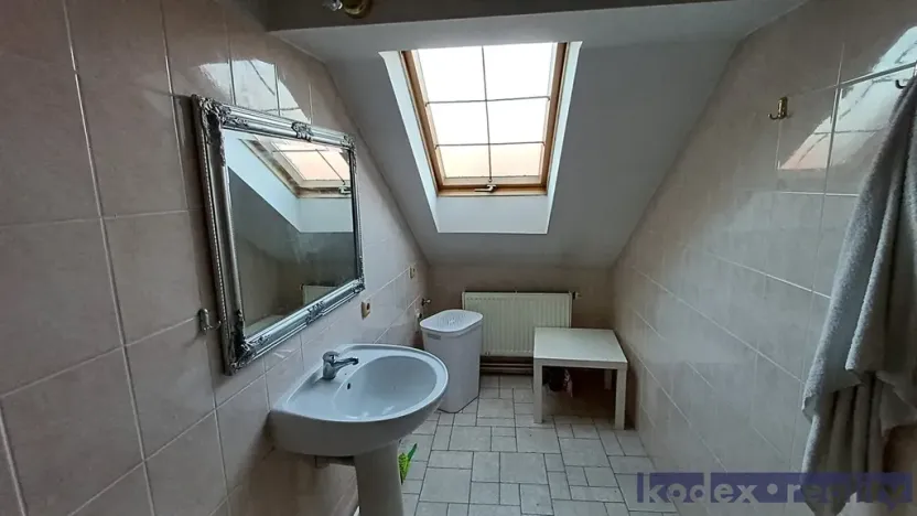 Pronájem bytu 2+kk, Hradec Králové, Československé armády, 50 m2