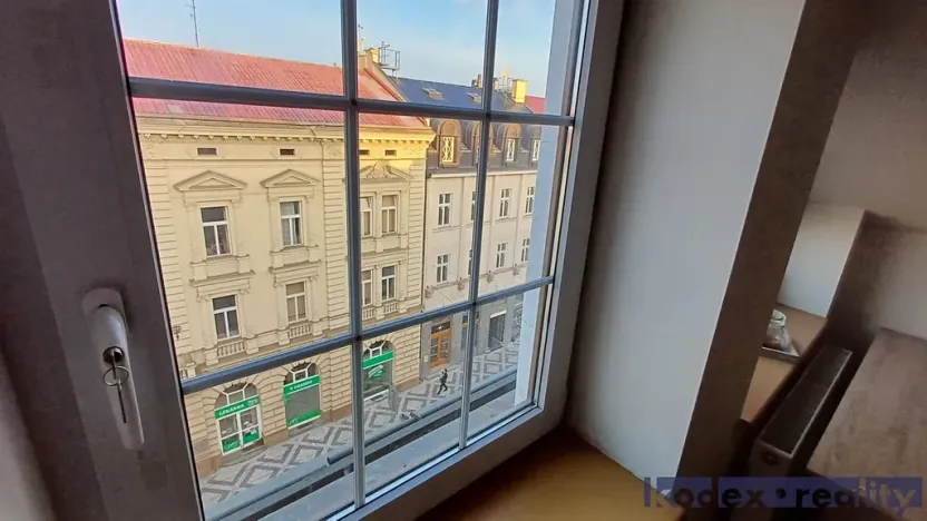 Pronájem bytu 2+kk, Hradec Králové, Československé armády, 50 m2