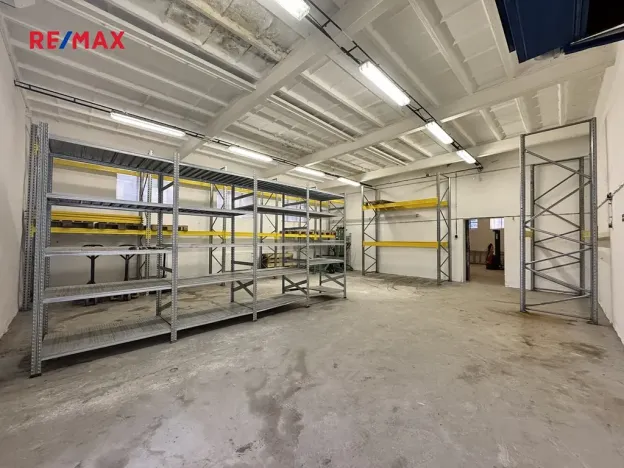 Prodej skladu, Veverská Bítýška, 250 m2