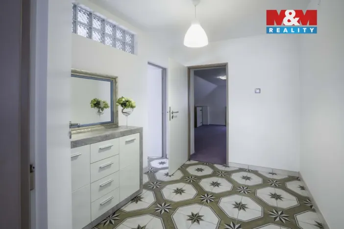 Prodej rodinného domu, Velká nad Veličkou, 194 m2