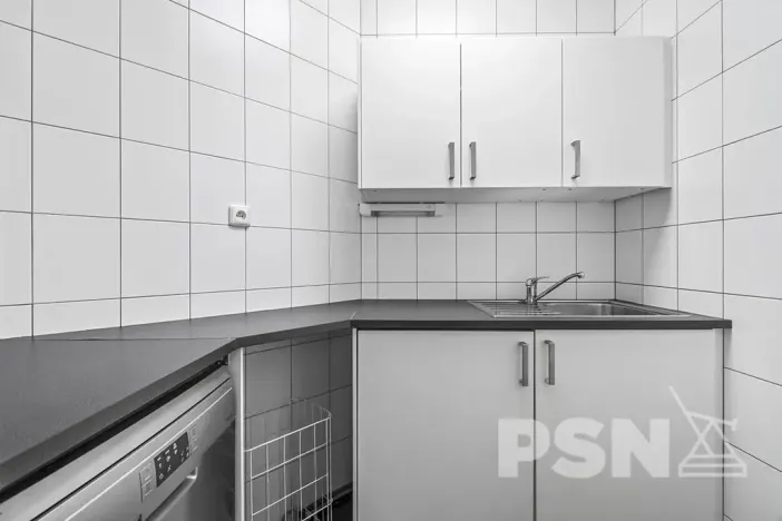 Pronájem kanceláře, Praha - Vysočany, Sokolovská, 64 m2
