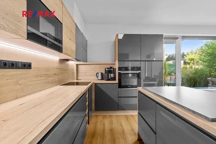 Pronájem bytu 1+kk, Plzeň, K Zelené louce, 40 m2