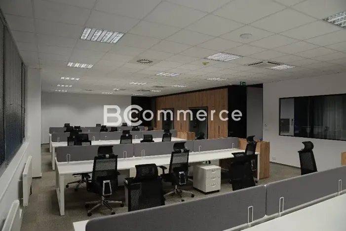 Pronájem kanceláře, Brno, Vídeňská, 935 m2