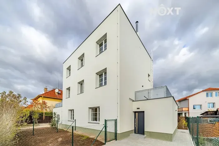 Prodej bytu 1+1, Praha - Sedlec, Suchdolská, 27 m2