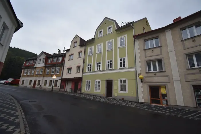 Pronájem bytu 1+1, Nejdek, náměstí Karla IV., 27 m2