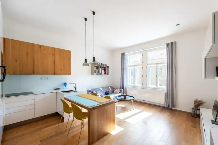 Prodej bytu 2+kk, Praha - Nové Město, Trojická, 62 m2