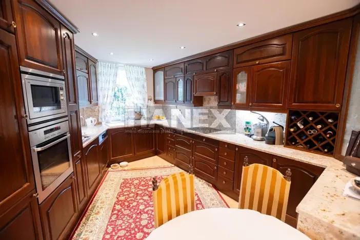 Prodej rodinného domu, Dobřejovice, Žitná, 365 m2