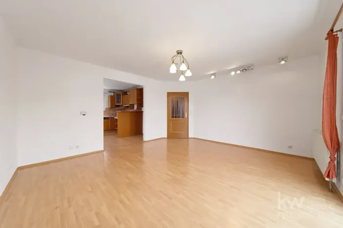 Pronájem rodinného domu, Plzeň, K Řečici, 240 m2