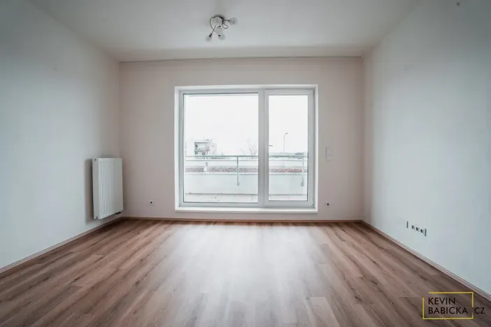 Pronájem bytu 1+kk, Brno - Sadová, Kumpoštova, 30 m2