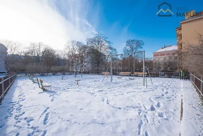 Prodej bytu 2+1, Praha - Vysočany, Nemocniční, 70 m2