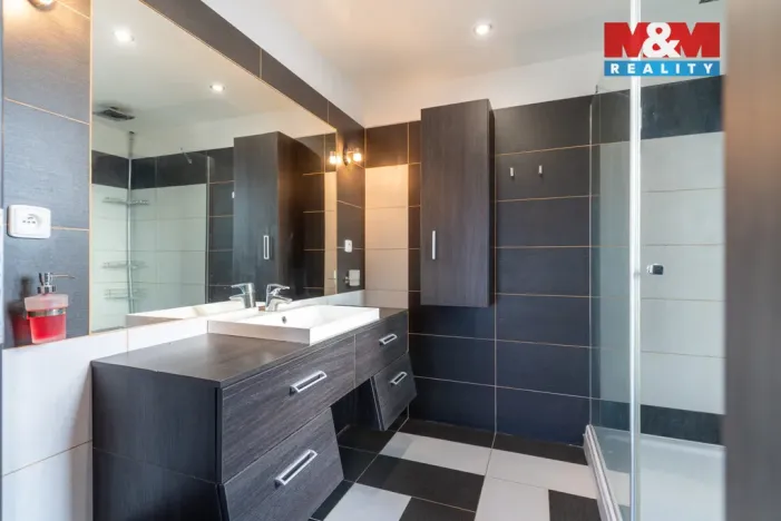 Prodej rodinného domu, Ohrozim, 179 m2